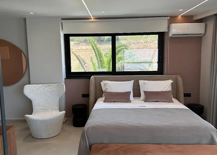 فندق Theta Boutique 4*