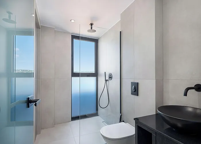 Theta Boutique Hotel 4*