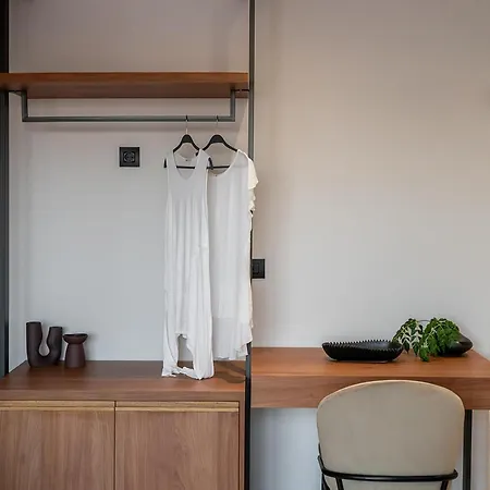 Theta Boutique 4*