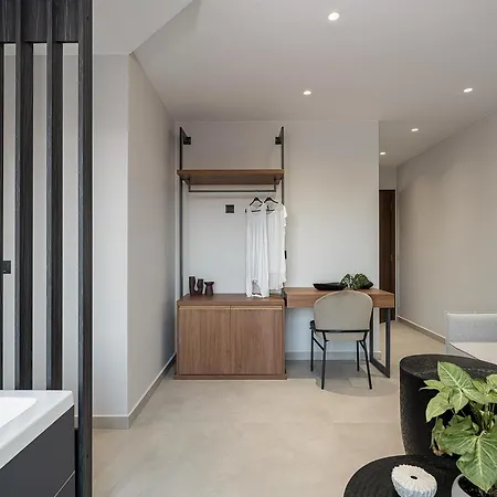 Theta Boutique Hotel *