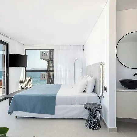Theta Boutique 4*