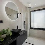 Theta Boutique