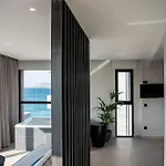 Theta Boutique Hriszí Aktí Haniá
