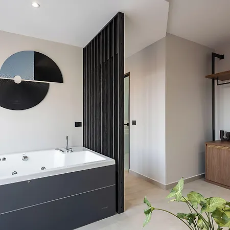 Hotel Theta Boutique *