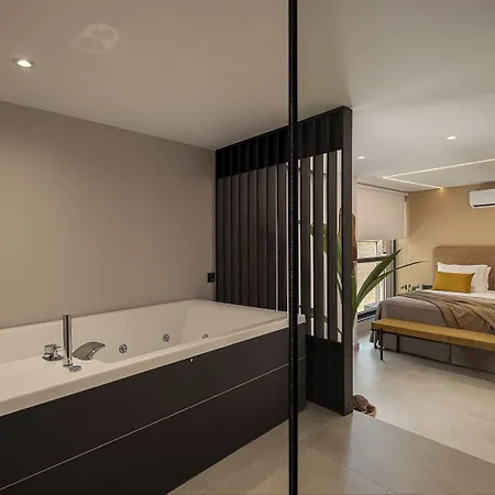 Theta Boutique Hotel *