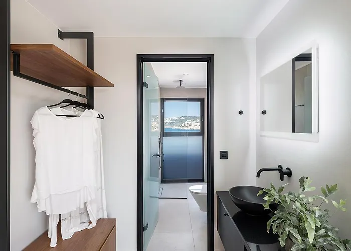 Hotel Theta Boutique