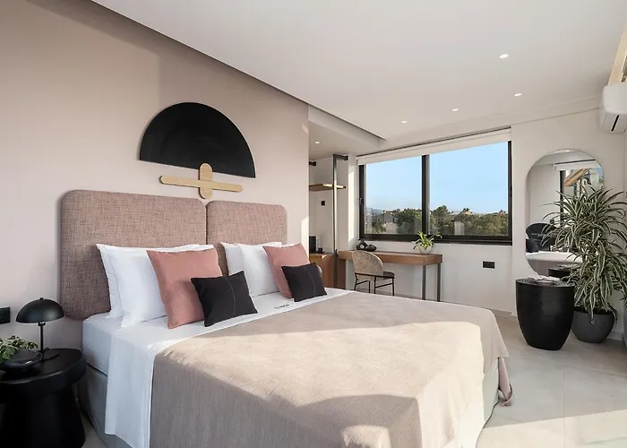 Theta Boutique ハニア