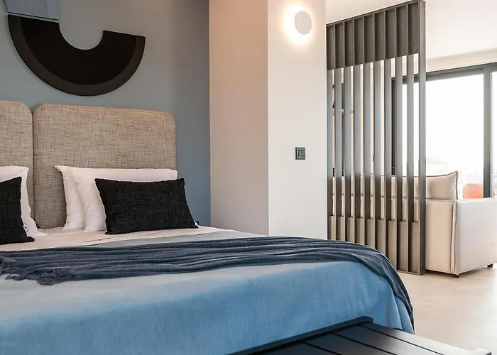 Hotel Theta Boutique