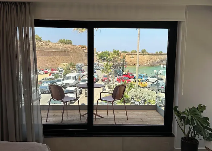 Theta Boutique Hotel 4*